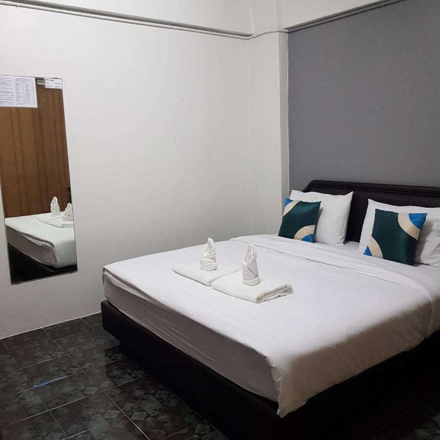 Ada Apartment - อาดา อพาร์ทเมนท์ Bangkok Exterior photo