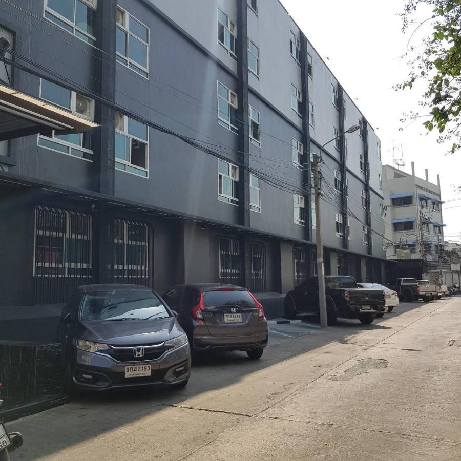 Ada Apartment - อาดา อพาร์ทเมนท์ Bangkok Exterior photo